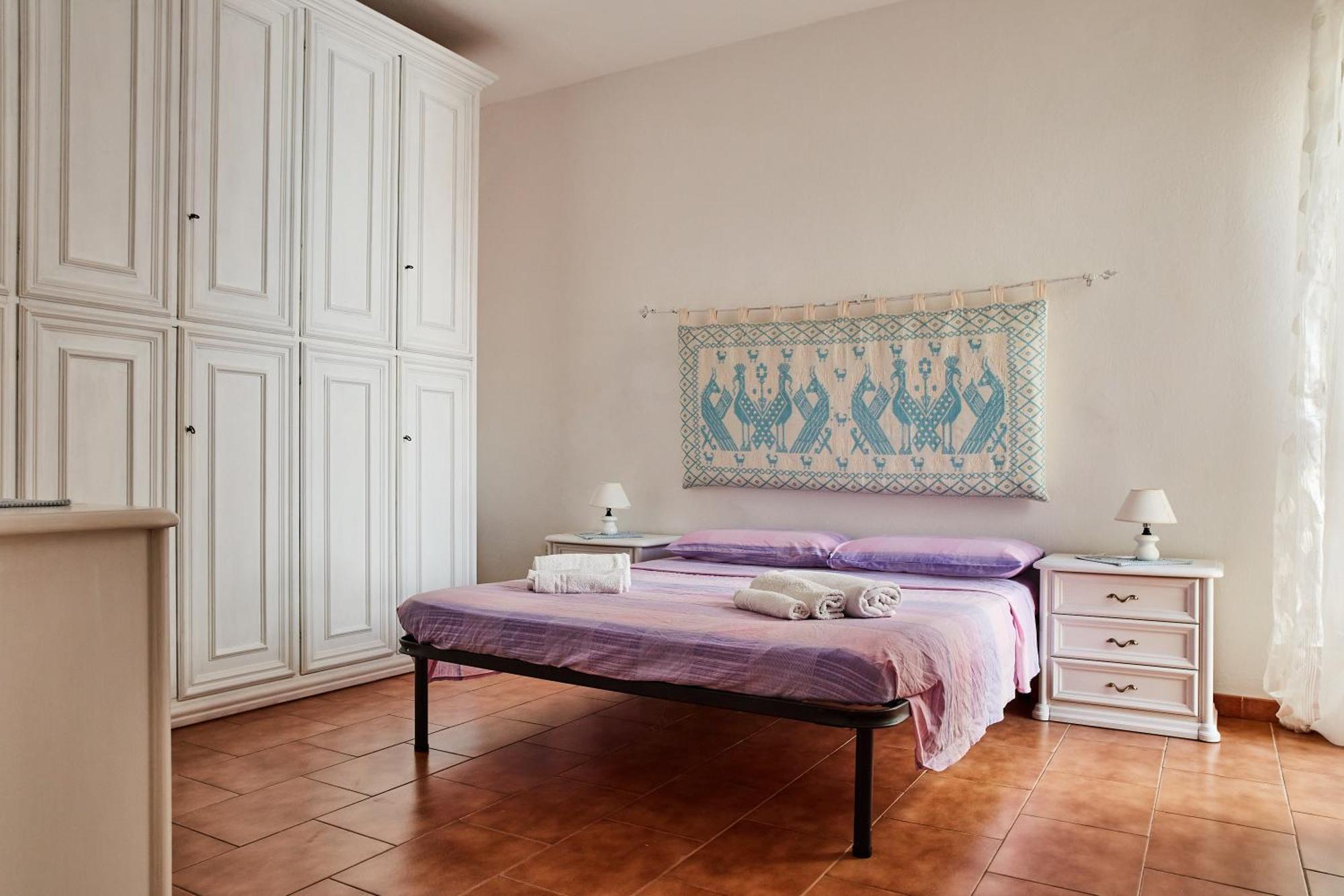 דירות סנטה טרזה גאיורה House Giua La Punzesa מראה חיצוני תמונה